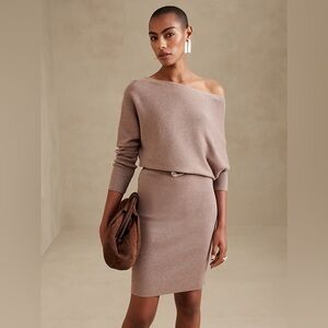NWT Banana Republic Off Shoulder Sweater Dress Size Petite Small in Taupe/Tan